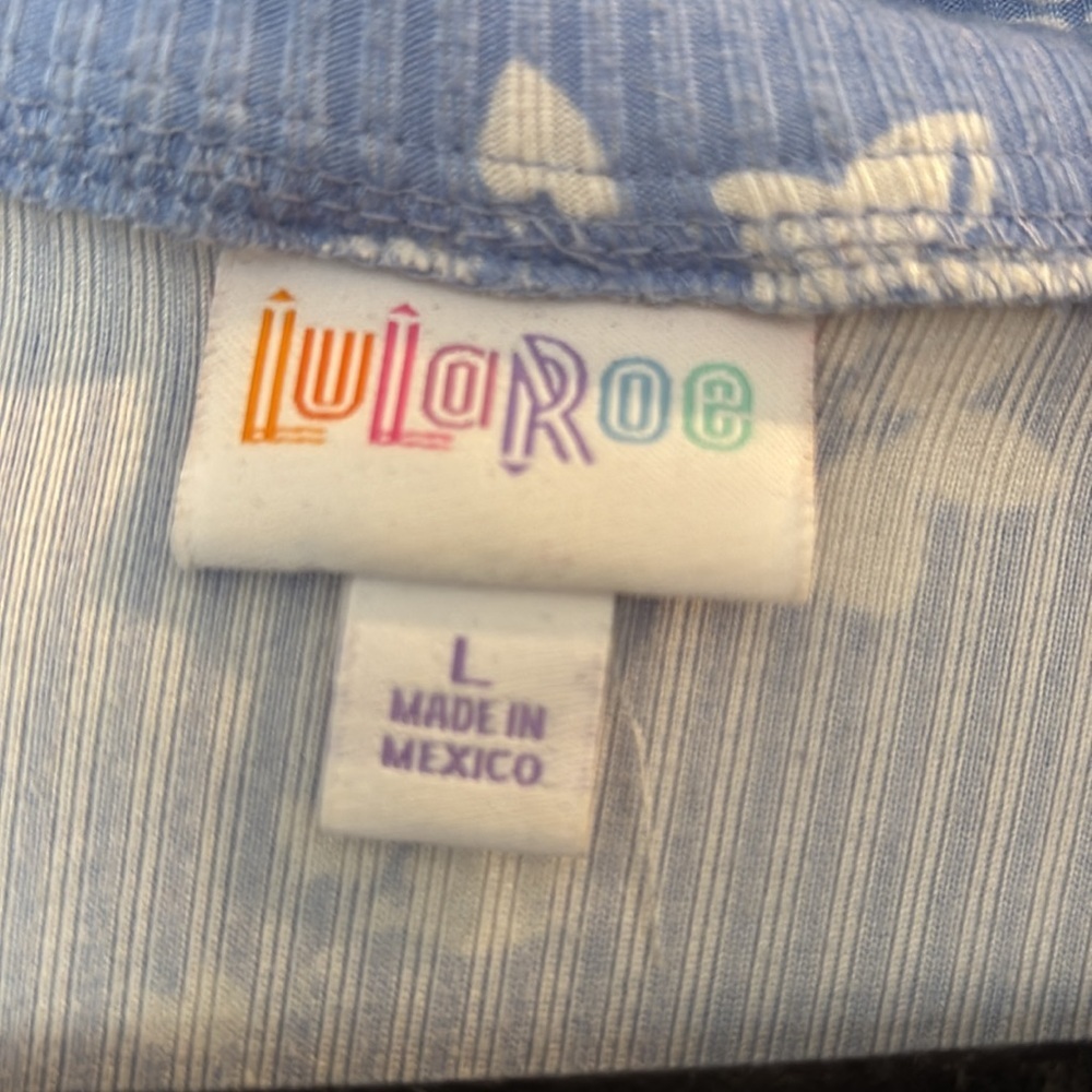 Lularoe Courtney Top in large and Xl - Picture 6 of 6